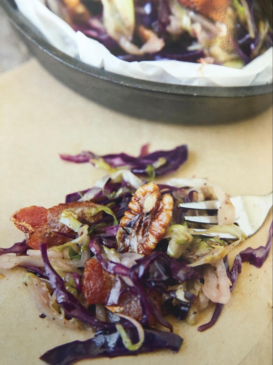 Salada de Repolho com Bacon e Nozes