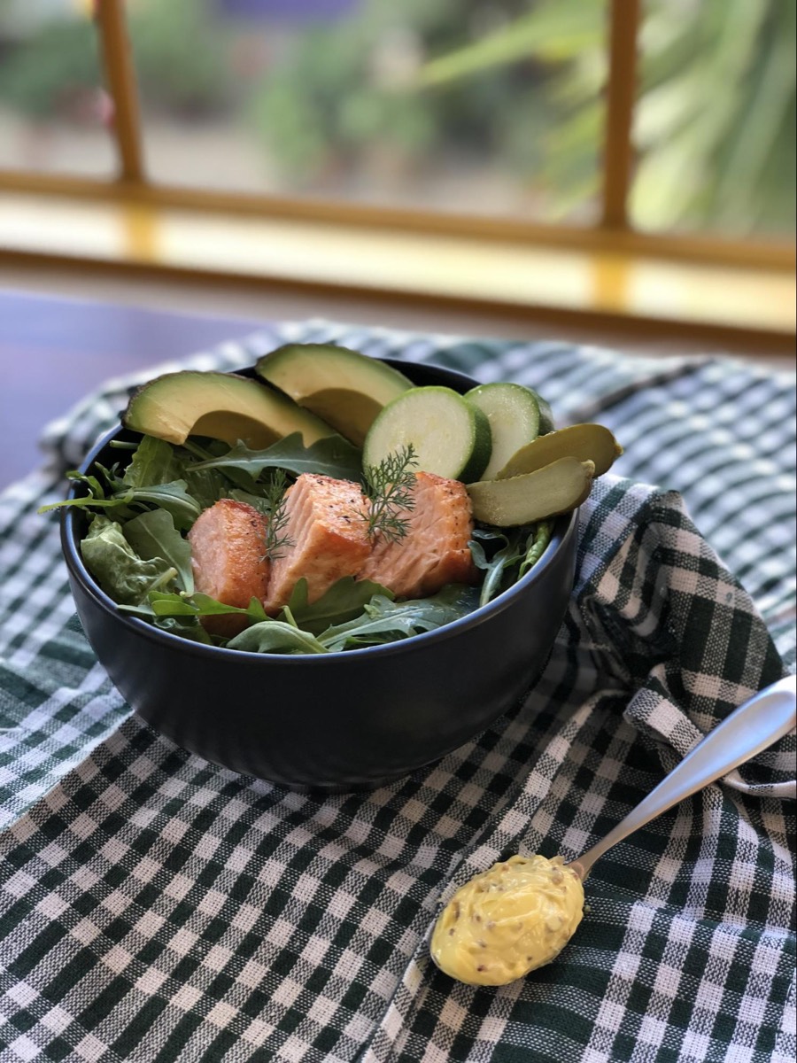 Salada Verde com Salmão